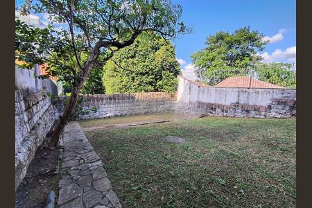 Casa para alugar com 264m², 4 quartos e 5 vagas