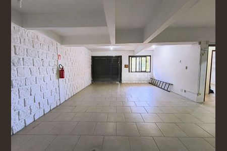 Casa para alugar com 264m², 4 quartos e 5 vagas