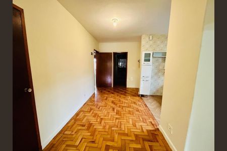 Casa para alugar com 264m², 4 quartos e 5 vagas