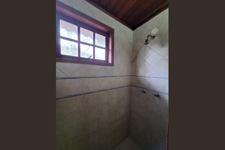 Casa de condomínio à venda com 417m², 4 quartos e 2 vagas Casa de condomínio à venda com 417m², 4 quartos e 2 vagasBanheiro da Suíte 4