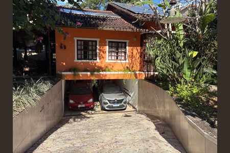 Casa de condomínio à venda com 417m², 4 quartos e 2 vagasGaragem