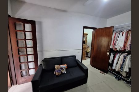 Casa de condomínio à venda com 417m², 4 quartos e 2 vagas Casa de condomínio à venda com 417m², 4 quartos e 2 vagas Suíte 1