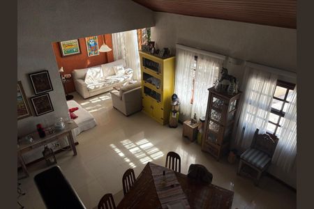 Casa de condomínio à venda com 417m², 4 quartos e 2 vagasCozinha