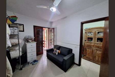Casa de condomínio à venda com 417m², 4 quartos e 2 vagas Casa de condomínio à venda com 417m², 4 quartos e 2 vagas Suíte 1