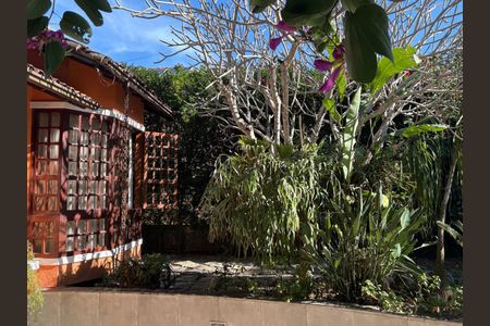 Casa de condomínio à venda com 417m², 4 quartos e 2 vagasÁrea externa