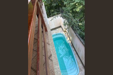 Casa de condomínio à venda com 417m², 4 quartos e 2 vagasVista