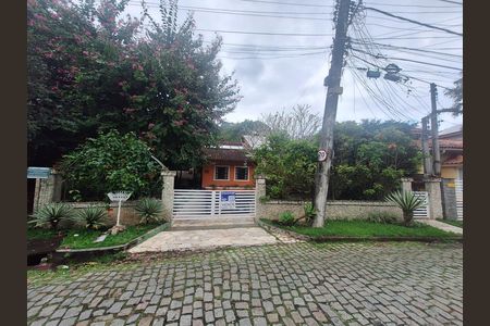 Fachada de casa de condomínio à venda com 4 quartos, 417m² em Matapaca, Niterói
