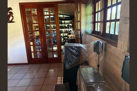 Casa de condomínio à venda com 417m², 4 quartos e 2 vagasCorredor