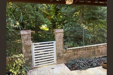 Casa de condomínio à venda com 417m², 4 quartos e 2 vagasÁrea externa
