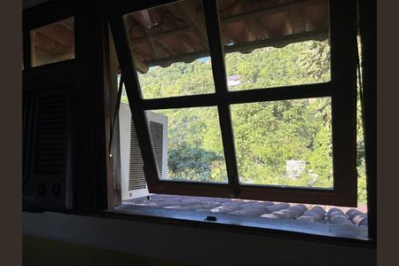 Casa de condomínio à venda com 417m², 4 quartos e 2 vagasVaranda