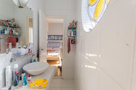 Apartamento para alugar com 119m², 3 quartos e 1 vaga Apartamento para alugar com 119m², 3 quartos e 1 vagaBanheiro da Suíte
