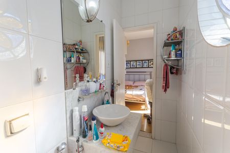 Apartamento para alugar com 119m², 3 quartos e 1 vaga Apartamento para alugar com 119m², 3 quartos e 1 vagaBanheiro da Suíte