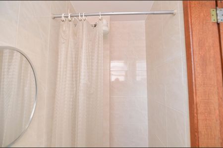 Apartamento à venda com 93m², 2 quartos e 2 vagas Apartamento à venda com 93m², 2 quartos e 2 vagasBanheiro de Serviço