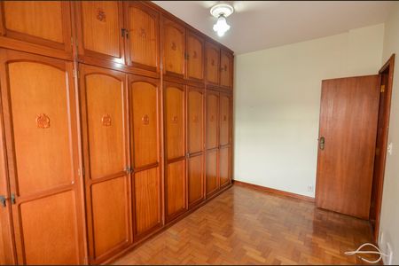 Apartamento à venda com 93m², 2 quartos e 2 vagas Apartamento à venda com 93m², 2 quartos e 2 vagasQuarto
