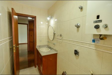 Apartamento à venda com 93m², 2 quartos e 2 vagas Apartamento à venda com 93m², 2 quartos e 2 vagasBanheiro Social