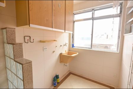 Apartamento à venda com 93m², 2 quartos e 2 vagas Apartamento à venda com 93m², 2 quartos e 2 vagasÁrea de Serviço