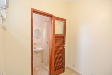 Apartamento à venda com 93m², 2 quartos e 2 vagas Apartamento à venda com 93m², 2 quartos e 2 vagasQuarto de Serviço