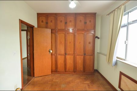 Apartamento à venda com 93m², 2 quartos e 2 vagas Apartamento à venda com 93m², 2 quartos e 2 vagasSuíte