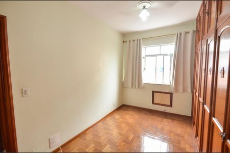 Apartamento à venda com 93m², 2 quartos e 2 vagas Apartamento à venda com 93m², 2 quartos e 2 vagasQuarto
