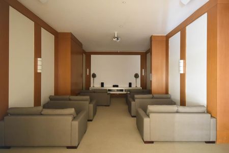 Apartamento à venda com 96m², 2 quartos e 2 vagas Apartamento à venda com 96m², 2 quartos e 2 vagasSala de Cinema