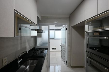 Apartamento à venda com 96m², 2 quartos e 2 vagasCozinha
