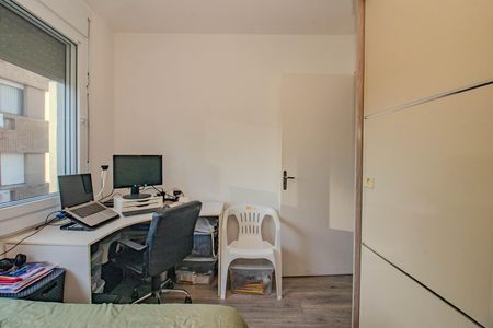 Quarto de apartamento à venda com 1 quarto, 56m² em Petrópolis, Porto Alegre