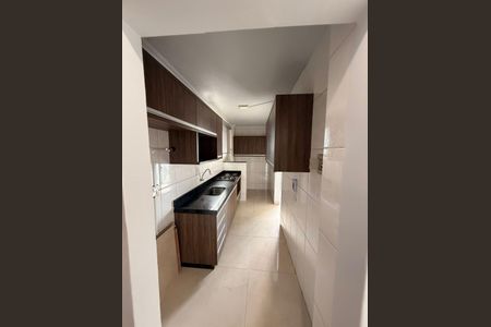 Cozinha de apartamento para alugar com 2 quartos, 72m² em Setor Pedro Ludovico, Goiânia
