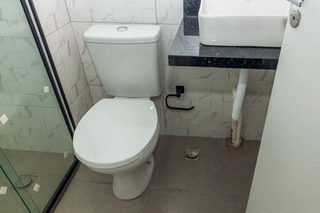 Apartamento para alugar com 37m², 2 quartos e sem vagaBanheiro