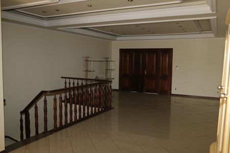 Casa para alugar com 500m², 3 quartos e 3 vagassala