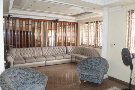 Casa para alugar com 500m², 3 quartos e 3 vagassala