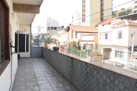 Casa para alugar com 500m², 3 quartos e 3 vagasVaranda