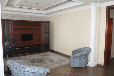 Casa para alugar com 500m², 3 quartos e 3 vagasSala
