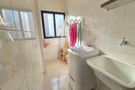 Apartamento para alugar com 65m², 2 quartos e 1 vagaÁrea de Serviço