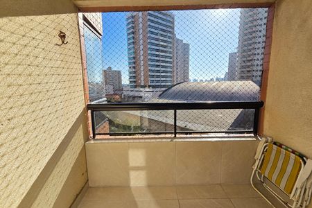 Apartamento para alugar com 65m², 2 quartos e 1 vagaVaranda