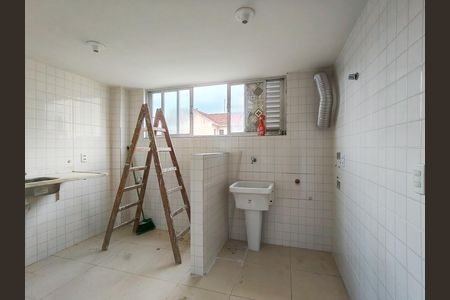 Apartamento à venda com 51m², 1 quarto e sem vaga Apartamento à venda com 51m², 1 quarto e sem vagaCozinha e Área de Serviço