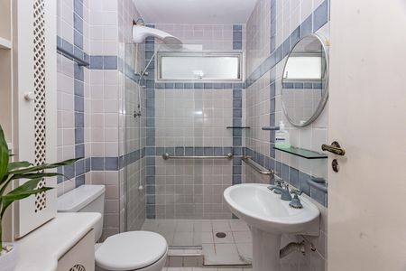 Apartamento à venda com 63m², 2 quartos e 1 vaga Apartamento à venda com 63m², 2 quartos e 1 vagaBanheiro