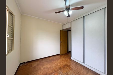 Casa à venda com 151m², 3 quartos e 2 vagasQuarto 1