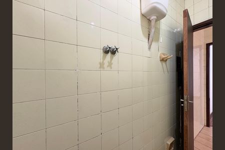 Casa à venda com 151m², 3 quartos e 2 vagasBanheiro de serviço