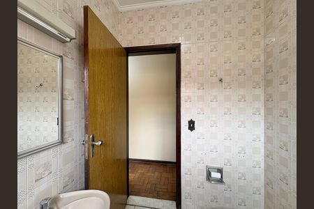 Casa à venda com 151m², 3 quartos e 2 vagasBanheiro