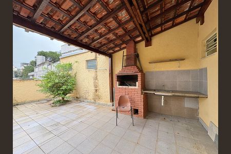 Casa à venda com 151m², 3 quartos e 2 vagasChurrasqueira/ Quintal