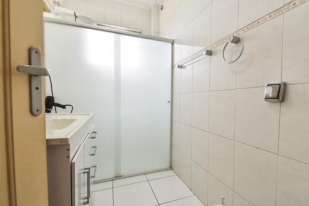 Apartamento à venda com 78m², 2 quartos e 1 vaga Apartamento à venda com 78m², 2 quartos e 1 vagaBanheiro