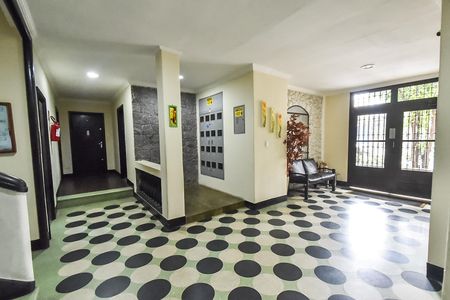 Apartamento à venda com 78m², 2 quartos e 1 vaga Apartamento à venda com 78m², 2 quartos e 1 vagaHall de entrada