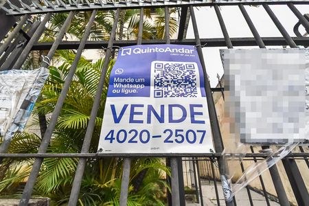 Apartamento à venda com 78m², 2 quartos e 1 vaga Apartamento à venda com 78m², 2 quartos e 1 vagaPlaca