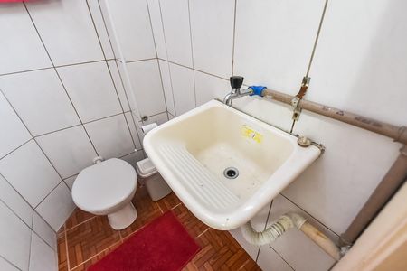 Apartamento à venda com 78m², 2 quartos e 1 vaga Apartamento à venda com 78m², 2 quartos e 1 vagaBanheiro de serviço