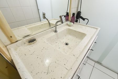 Apartamento à venda com 78m², 2 quartos e 1 vaga Apartamento à venda com 78m², 2 quartos e 1 vagaBanheiro