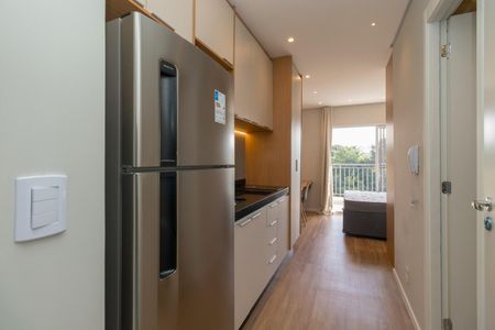Sala/Cozinha de kitnet/studio para alugar com 1 quarto, 23m² em Vila Ema, São Paulo