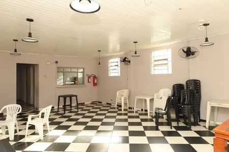 Apartamento para alugar com 43m², 2 quartos e 1 vagaÁrea comum - Salão de festas