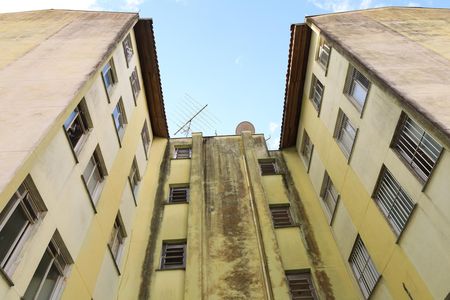 Apartamento para alugar com 43m², 2 quartos e 1 vagaÁrea comum - Prédio