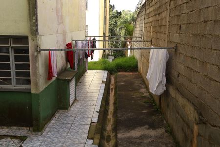 Apartamento para alugar com 43m², 2 quartos e 1 vagaÁrea comum - Varal comunitário