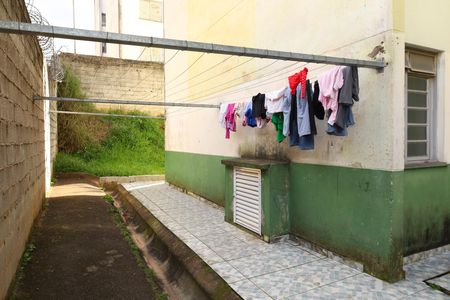 Apartamento para alugar com 43m², 2 quartos e 1 vagaÁrea comum - Varal comunitário
